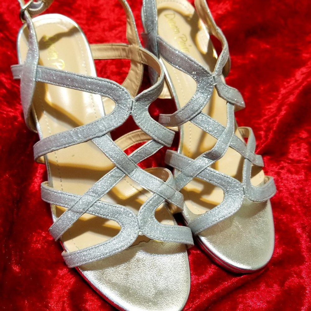 Dream Pairs Glittery Silver Heeled Dress Sandals 1
